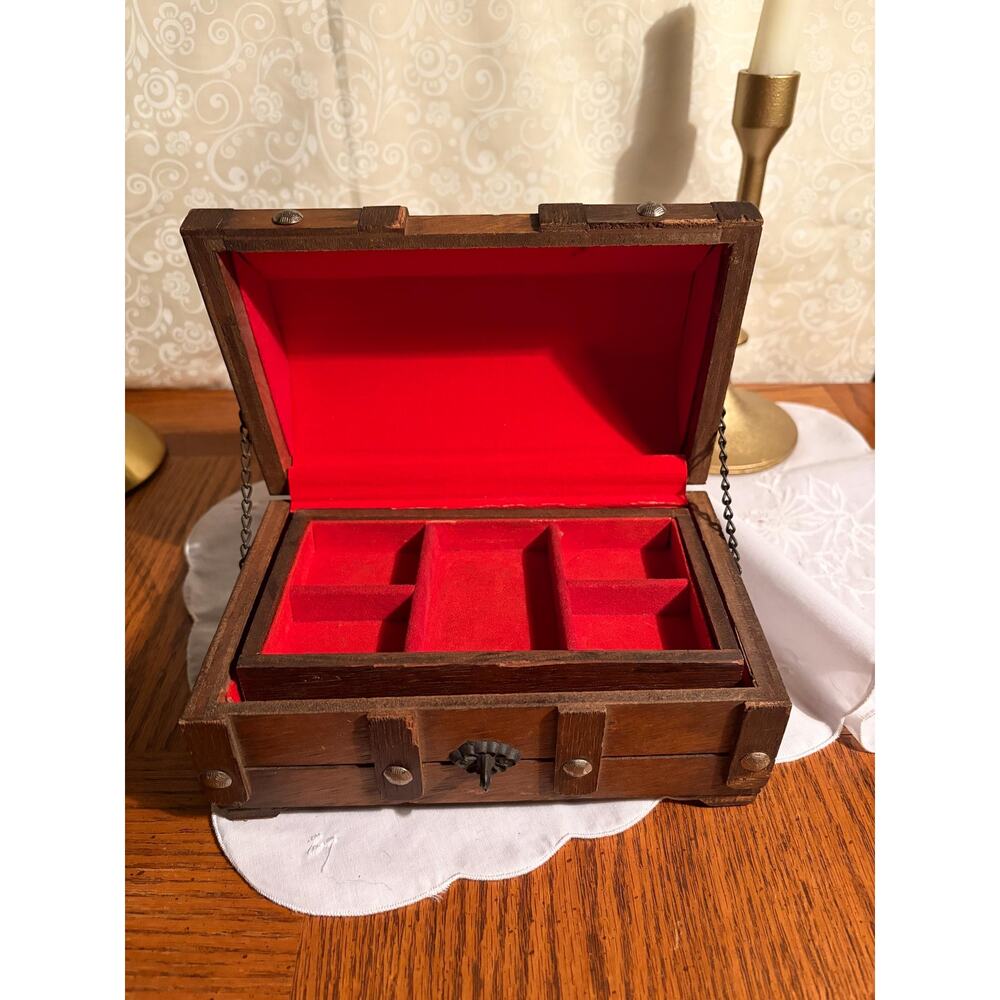 Vintage Small Wooden Pirates Chest Jewelry Box - Picture 7 of 10